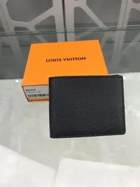 在飛比找Yahoo!奇摩拍賣優惠-二手Louis Vuitton LV Taiga皮革SLEN