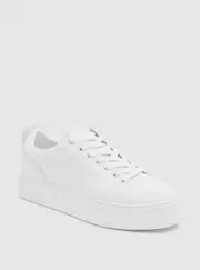 GUESS Women's White Logo Giaa Low-Top Sneakers Size: 6.5