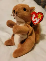 RETIRED Ty Beanie Baby NUTS the Squirrel .TAG ERRORS RARE!! MiNT! FREE SHIPPiNg!