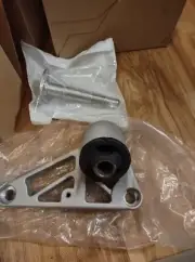 Buell XB9 XB12 Firebolt & Lightning & Ulysses Front Engine Motor Isolator Mount