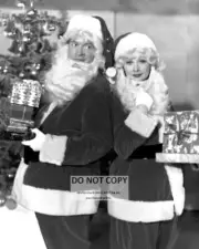 BOB HOPE AND LUCILLE BALL - 8X10 CHRISTMAS PUBLICITY PHOTO (DD419)
