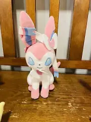Pokemon Eevee friends 18 cm plush - Sylveon