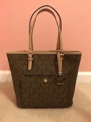 BRAND NEW Michael Kors jet set md tz snap pckt tote