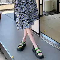 在飛比找Yahoo!奇摩拍賣優惠-正韓日常小眾涼鞋女夏季新款百搭中國風低跟松糕底露趾涼鞋