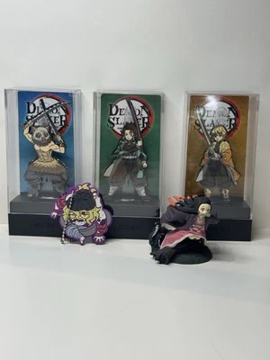 FiGPiN Demon Slayer 3 Pack Inosuke Tanjiro & Zenitsu + Keychain + Nezuko Figure