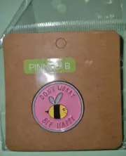 Brand New Lapel Pin Brooch Don't Worry Be Happy