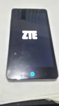 在飛比找Yahoo!奇摩拍賣優惠-ZTE  中興 V5(NE501J) 故障機 #開機卡在ZT