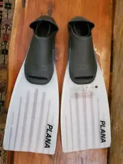Mares Fins Plana NOS 6 1/2 - 7 1/2 40-41