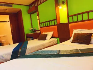 華欣拉拉拉飯店Lalala Hotel Hua Hin