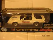 1/18 SUNSTAR WHITE 1982 CAMARO Z28 1 OF 150 FOR CAMARO NATS/PERF.YRS. # 1921