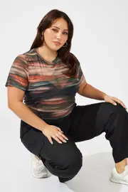 Brown Abstract Crop T-shirt Short Sleeve Crew Neck Mesh