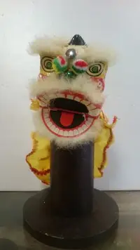 在飛比找Yahoo!奇摩拍賣優惠-廣東獅. 獅頭.小獅頭.紙扎獅頭.掌上玩偶獅頭