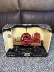 Vintage 1991 Ertl John Deer Waterloo Boy Vintage Classic Engine 1/8 Scale w/Box