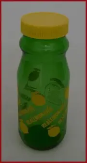 Lemon Aid Container Jar Carafe 1 quart Green / Yellow Lid FREE SHIPPING