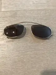 New Vintage MIDORI MD-18 ATG Bronze Sunglass Clip Clip-on Sunnies 50mm