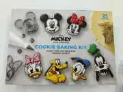 William Sonoma Mickey and Friends Cookie Baking Kit 21 Pieces 7369G