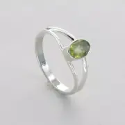 Oval Green PERIDOT Ring - Multiple Sizes - 925 STERLING SILVER Gemstone #22e