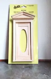 Dollhouse Miniature Exterior Door with Oval Window 1:12 Scale Houseworks 6002