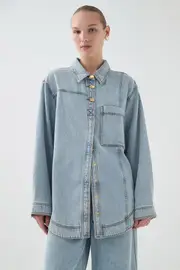 Outline Button Denim Shirt