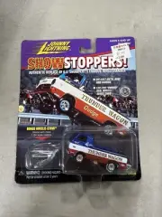 JOHNNY LIGHTNING SHOW STOPPERS THUNDER WAGON DODGE B50