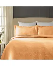 Superior Celtic Circle Cotton Jacquard Matelasse Scalloped Bedspread Set