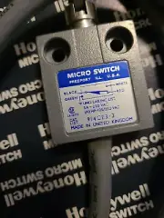 HONEYWELL MICRO SWITCH 914CE3-3 Miniature Limit Switch