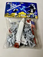 Vintage U.S. Space Exploration Playlet with Plastic Figures SEALED BRAND NEW #2