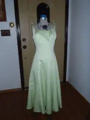 Alfred Angelo bridesmaid formal evening gown Sz 10 lime