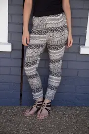 Nicola Print Pants--SPIC-K132079