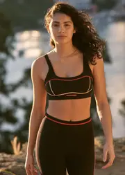 [Lorna Jane] Circuit Breaker Max Support Sports Bra in Black, Size - Medium M Black