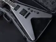 Gibson Dave Mustaine Flying V EXP Metallic Silver