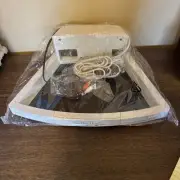 Bose Wave Radio CD Auxiliary Pedestal Platinum White 120V Model AWACCQ New