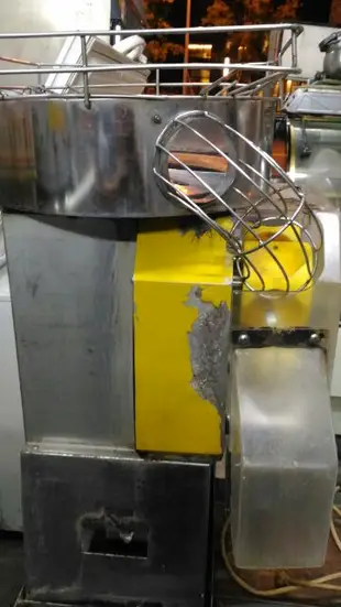 南門餐廚設備出售二手全自動柳丁榨汁機壓汁機檸檬壓汁機