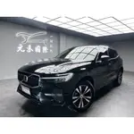 2022 VOLVO XC60 B4 MOMENTUM PLUS 2.0H 輕油電 珍珠黑