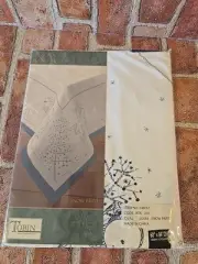 FABRIC TABLECLOTH SNOW PARTY Oval 60 x 84 TOBIN Snowman Snowflake White Blue