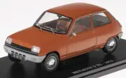 Renault 5 Tl - 1972 - Orange - 1:24 Scale - Vintage Car - + Display Case -