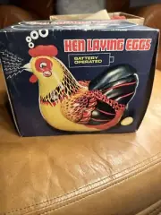 Vintage Hen Laying Eggs Tin Toy ME 610 China NEW OLD STOCK