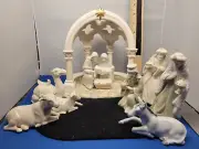 Nativity Set Pastel Porcelain Creche, Holy Family, Wise Men, Animals 9 inch U01P