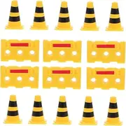 BESPORTBLE 1 Set of DIY Miniature Traffic Cones Simulation Road Signs Traffic Cones Construction Toys Mini Traffic Cones Road Block Toys for Kids