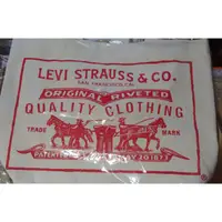 在飛比找蝦皮購物優惠-限量Levi's1873起源款 (白色)側背包