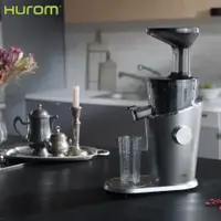 在飛比找PChome24h購物優惠-【HUROM】慢磨蔬果機(HB-8888)