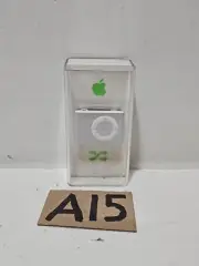 Apple Ipod Shuffle 2nd Generation Silver (1GB) A1204 Brand New