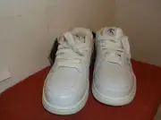 NEW MEN'S AND1 ATHLETIC WHITE SHOES & LACES CLOSURE