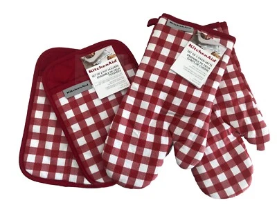 New KitchenAid Empire Red Set of 4 Potholders and Oven Mitts HERA