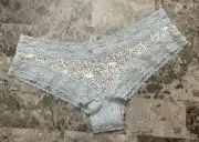 NWT VICTORIA'S SECRET MEDIUM WHITE BLUE MONKEY FLORAL LACE RARE CHEEKY PANTIES