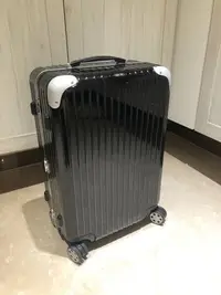 在飛比找Yahoo!奇摩拍賣優惠-Rimowa 黑色 中型26寸行李箱