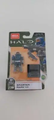 Mega Construx Halo Infinite "Spartan Mark VII" Pro Builder Series 13 Blue Figure