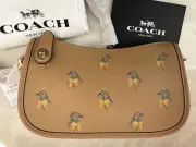 NWT COACH DUCK PRINT SWINGER 20 LIGHT TAN LEATHER C6203