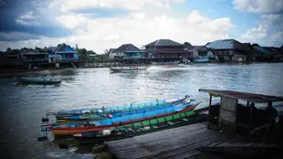 潘卡蘭本的1臥室獨棟住宅 - 20平方公尺/2間專用衛浴Dayak Traditional Wooden house Riverside