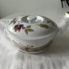 Royal Worcester Evesham ‘M’ Round Covered Casserole Dish 6.75”Dx8”Lx3.25”H